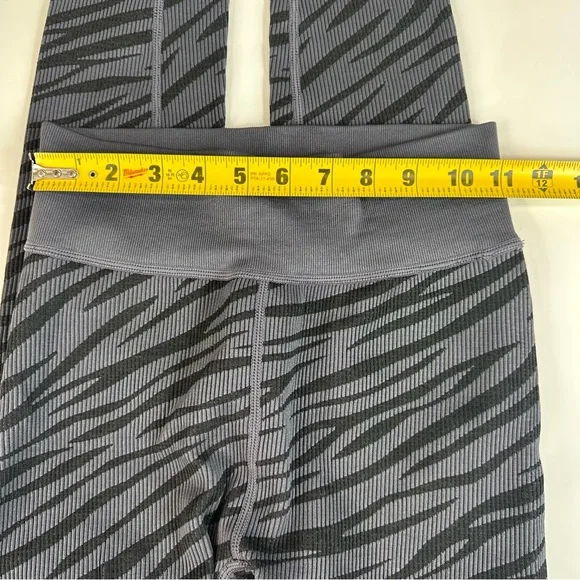 CALVIN KLEIN leggings performance ANIMAL PRINT sexy  athletic wear black S small - Picture 7 of 7